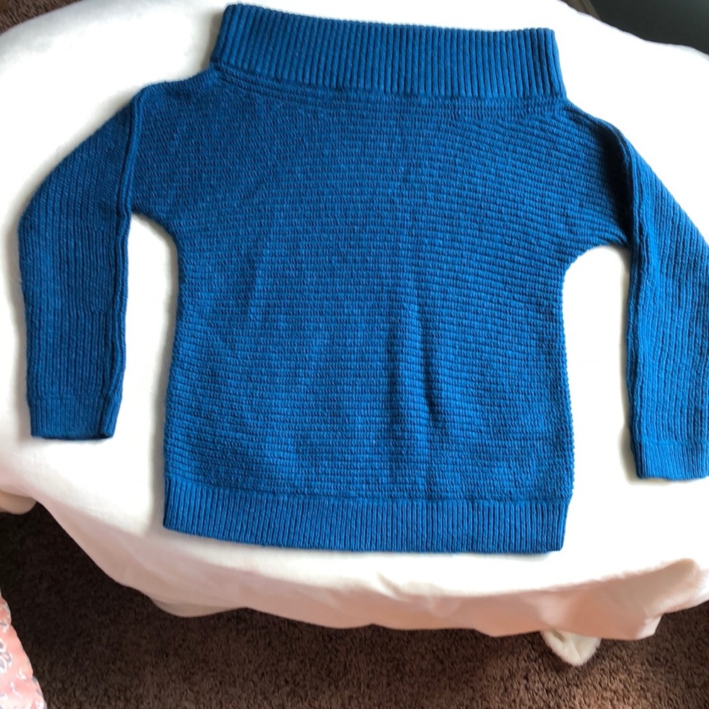 Off shoulder sapphire blue heavy knit sweater